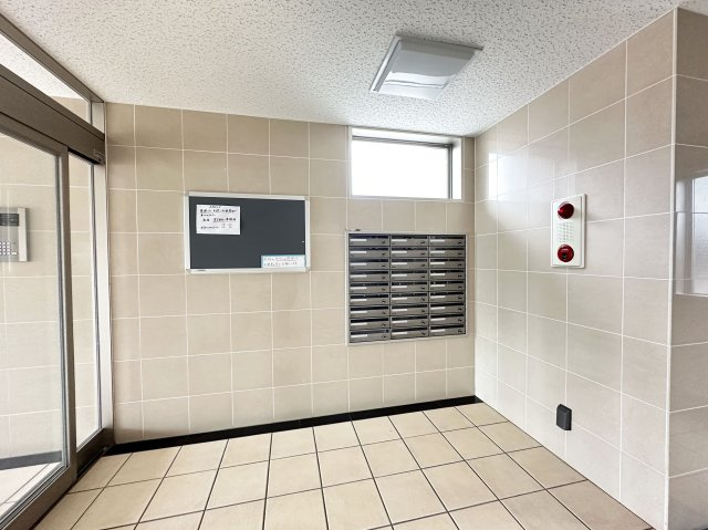 ルガーノ杉井流のロビー