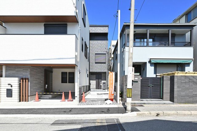 神戸市灘区篠原南町4丁目新築一戸建て│4LDK+駐車2台可の外観|見学をご希望の方はお気軽にお問い合わせください。