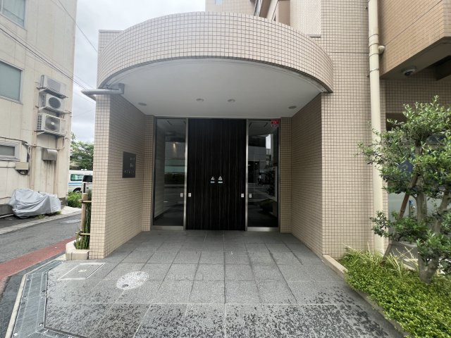 アーク松戸レジデンスのエントランス