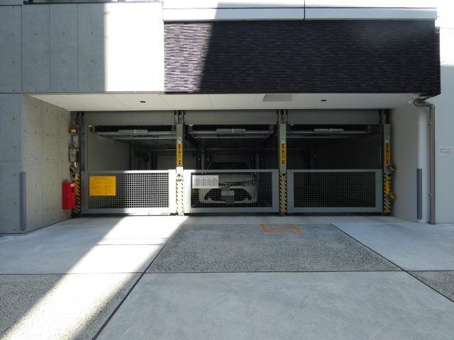 【駐車場】 | GRANDIR博多駅南