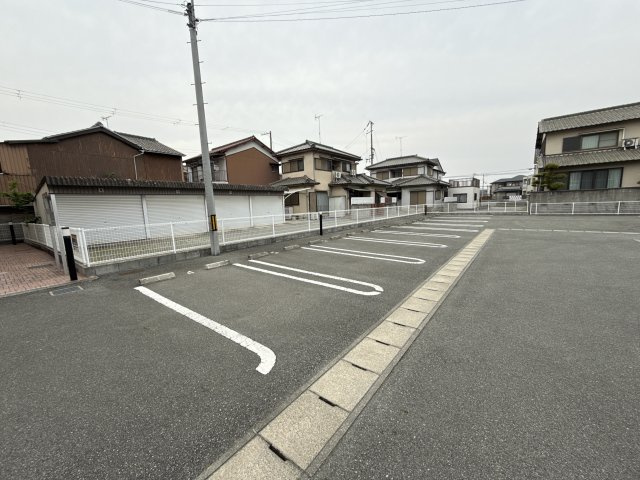 モーニング・グローリーⅢの駐車場