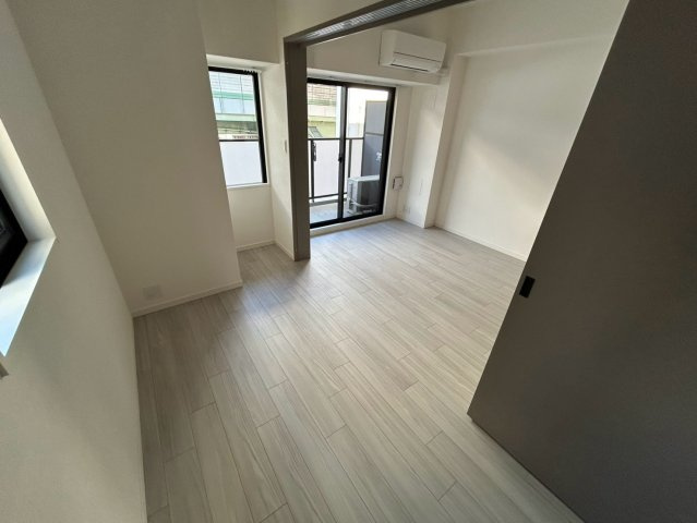 S-RESIDENCE阿波座bouncyの居間・リビング