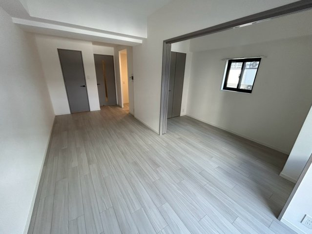 S-RESIDENCE阿波座bouncyの居間・リビング