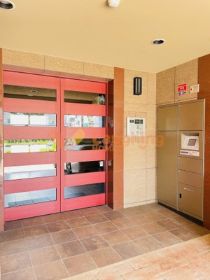 【エントランス】 | ケルンリーガル | 落ち着いたエントランスです