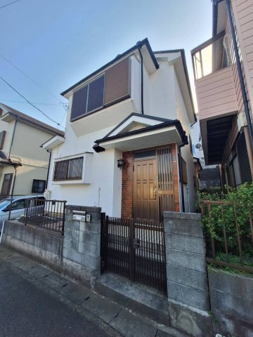 白根8丁目戸建のエントランス