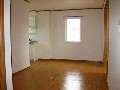 【居間・リビング】 | サンビーチ毛見Ⅰ | 使いやすい居間です