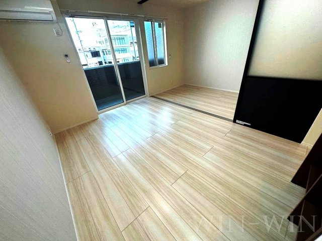 D-square湊町の居間・リビング