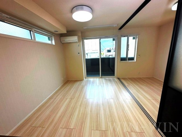 D-square湊町の居間・リビング