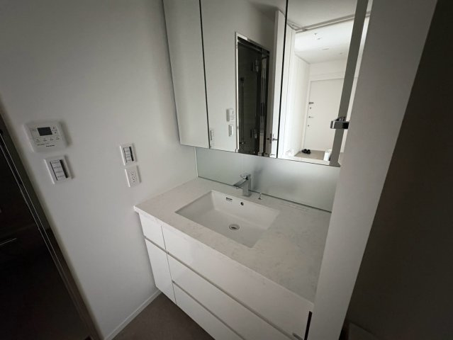 【洗面所】 | ＷＯＲＬＤ ＴＯＷＥＲ ＲＥＳＩＤＥＮＣＥ