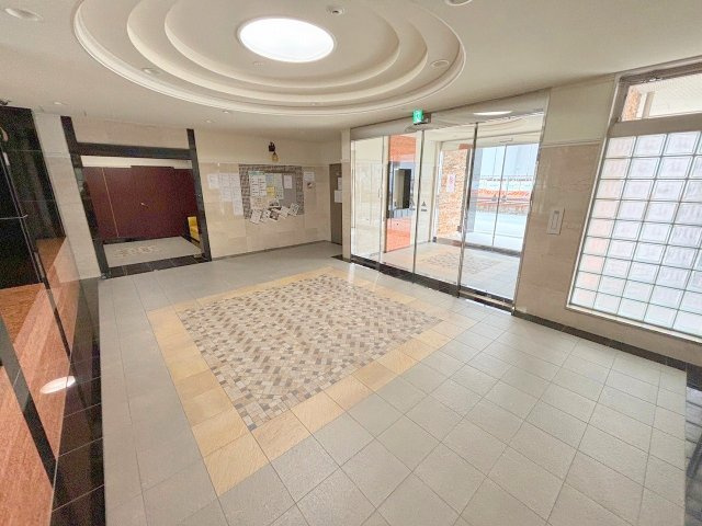 シティライフ新大阪ラブニールのロビー