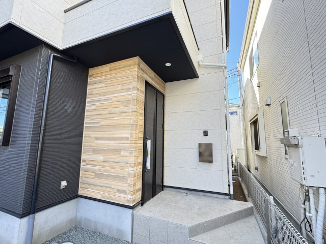 柏市柏新築戸建【柏第五小学校：10分】のエントランス|エントランス・玄関ポーチ