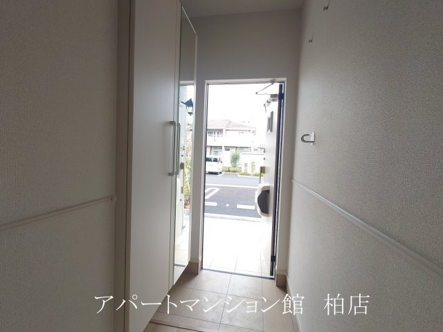 ココ　ラ　フェリーチェAの玄関