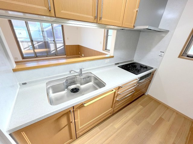 昭島市中神町2丁目　中古戸建のキッチン|水回りもすべてリフォーム済みでキレイな状態です！