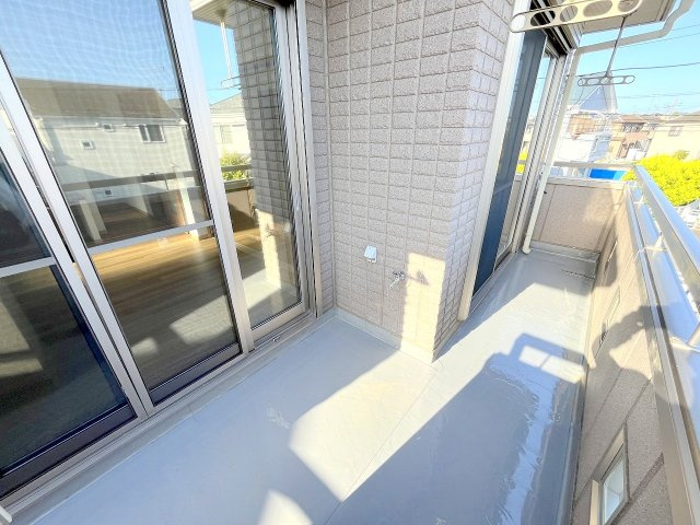 昭島市中神町2丁目　中古戸建のバルコニー