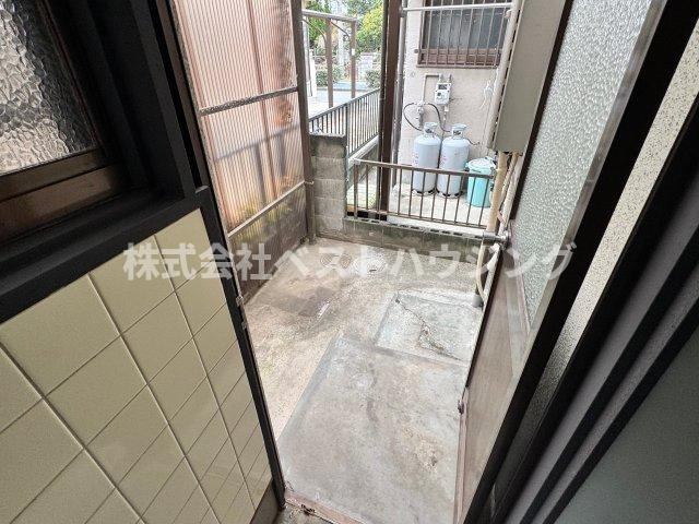 【その他】 | 百合丘貸家 | 勝手口