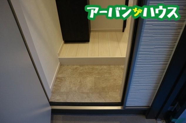 GRANDTIC 西崎の玄関