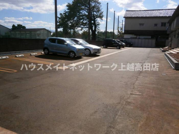 プリマクラッセの駐車場|駐車場