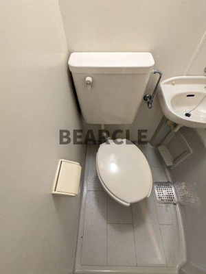 【トイレ】 | プレスト桃山 | 落ち着いた色調のトイレです