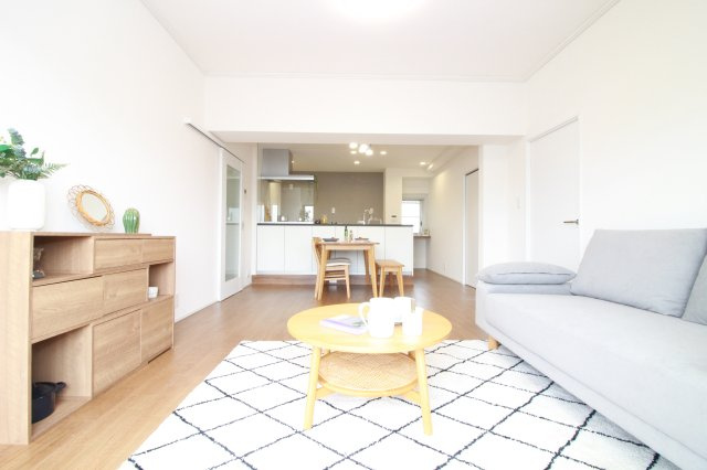 三旺マンション第二八事東の居間・リビング