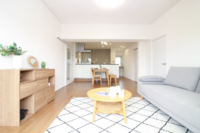 三旺マンション第二八事東の居間・リビング