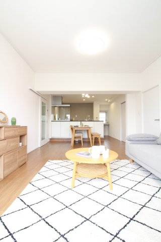 三旺マンション第二八事東の居間・リビング