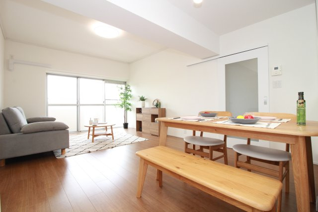 三旺マンション第二八事東の居間・リビング