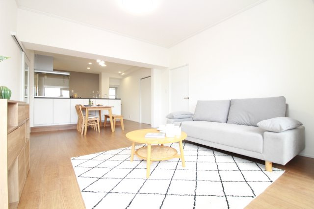 三旺マンション第二八事東の居間・リビング