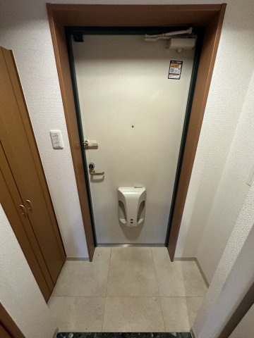 スマイルカトウの玄関