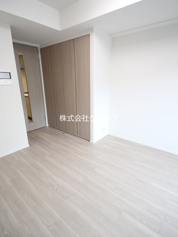 ジェノヴィア阪東橋Ⅱスカイガーデンの洋室