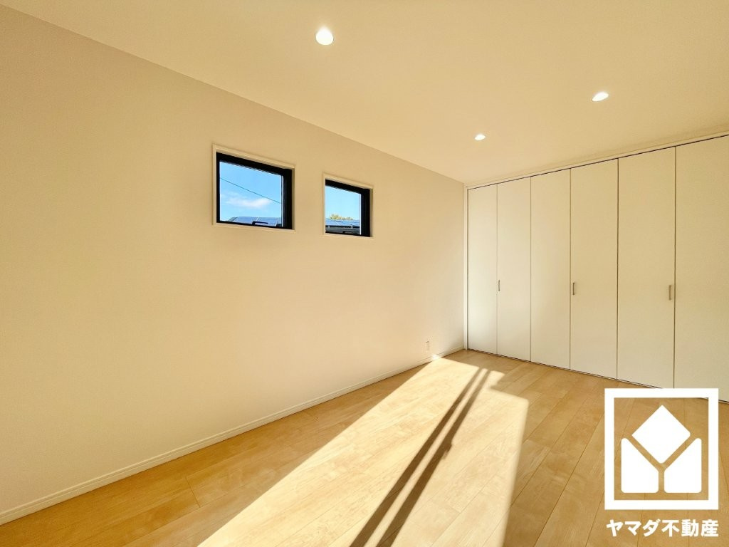 宇治市広野町大開の洋室