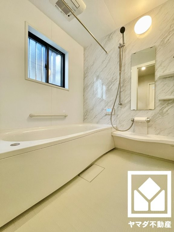 宇治市広野町大開の浴室