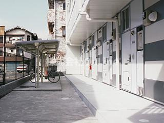 【エントランス】 | レオパレスアズール加美東