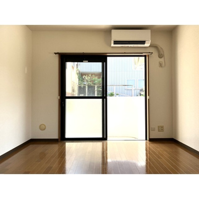 【居間・リビング】