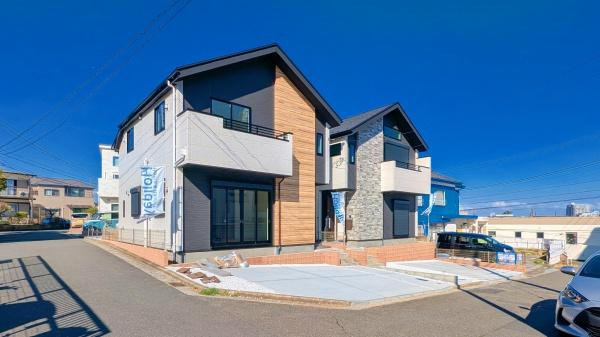 横浜市磯子区田中１丁目の新築一戸建の前面道路含む現地写真|広々とした前面道路！
駐車も楽に行えます。