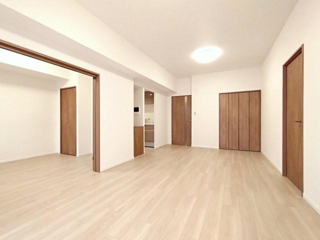 藤和ライブタウン横浜神大寺A棟の居間・リビング