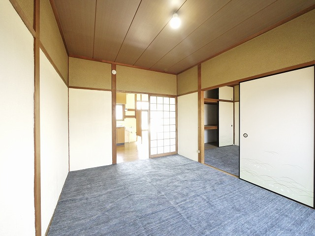 ハイツ大栄の和室|柔らかい畳が心地よい和室