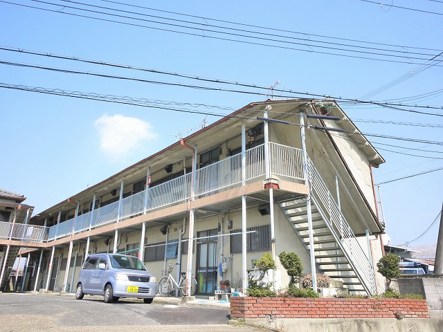 ハイツ大栄の外観