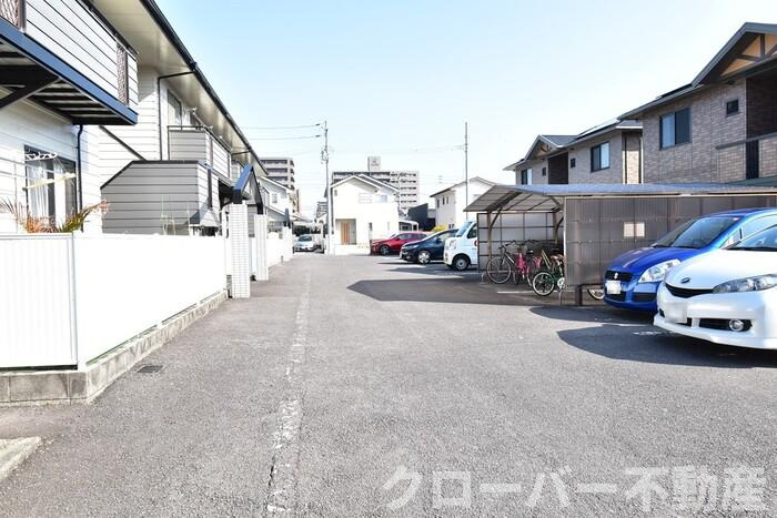 フォブール福岡の駐車場|駐車場