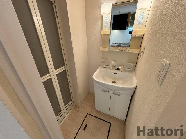 Alpha Stage APMの独立洗面台