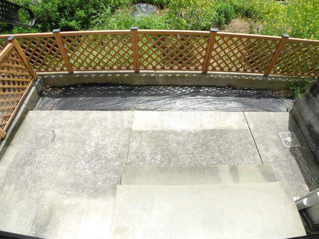 サニーハウス三城の庭