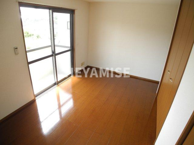 サニーハウス三城の内装