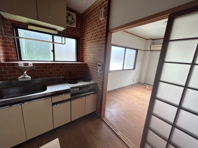 長崎県長崎市　一棟アパートのキッチン