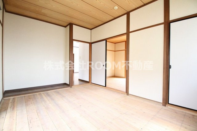 中西貸家(樺山3500-1)の和室