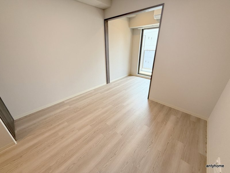 ArtizA京橋WEST　仲介手数料無料の居間・リビング