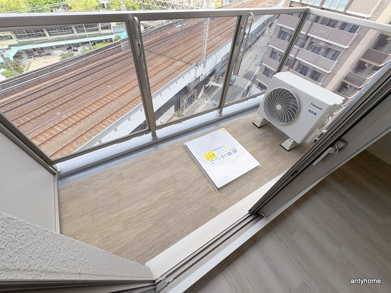 ArtizA京橋WEST　仲介手数料無料のバルコニー