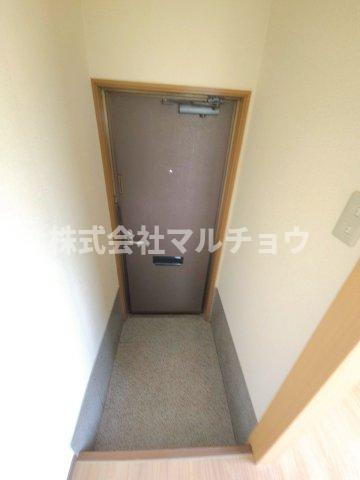 コーポ五月の玄関|収納もある玄関です