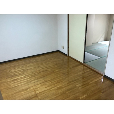 【居間・リビング】 | セントラルグリーンマンション | 使いやすい居間です