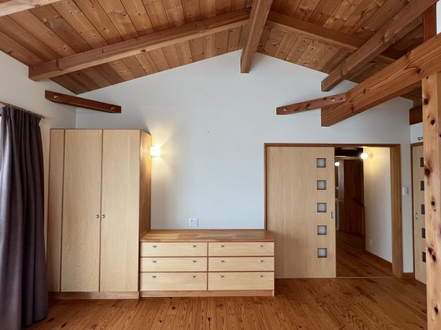 苫田郡鏡野町薪森原　中古住宅6DK+Sの洋室|2F15.5帖