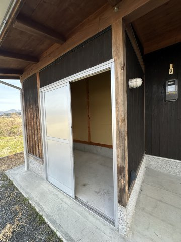 苫田郡鏡野町薪森原　中古住宅6DK+Sの収納|物置