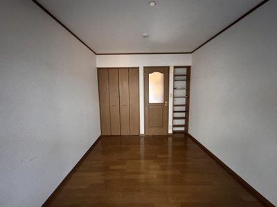 【洋室】 | ハイツシンフォニー